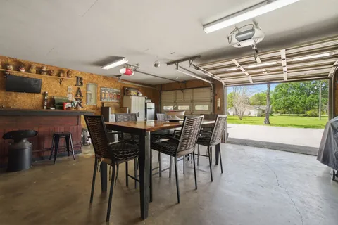 $375,000 | 1858 County Road 2066, Hull, TX 77564