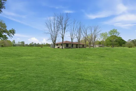 $375,000 | 1858 County Road 2066, Hull, TX 77564