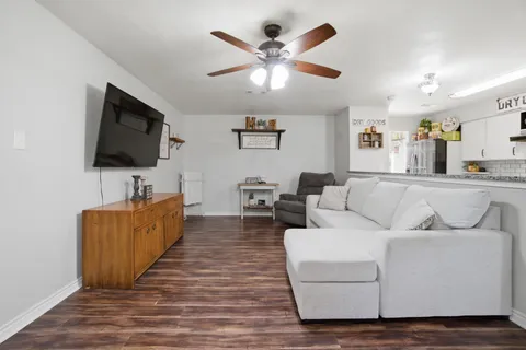 $375,000 | 1858 County Road 2066, Hull, TX 77564