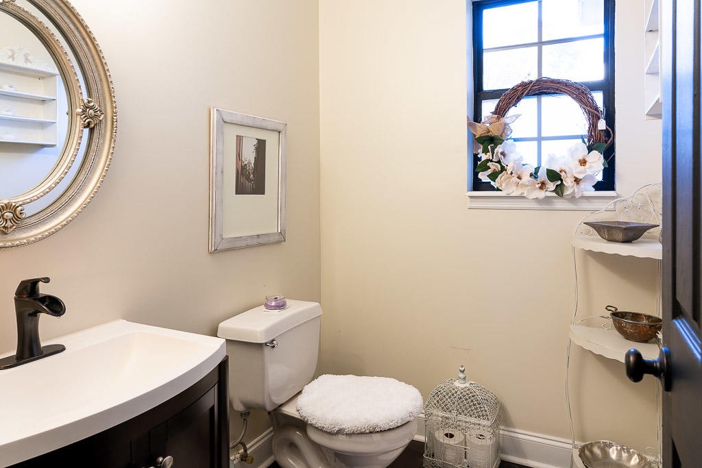 2218 Robinson Road Knoxville, TN 37923 - Photo 9 of 38 Gallery Image 9