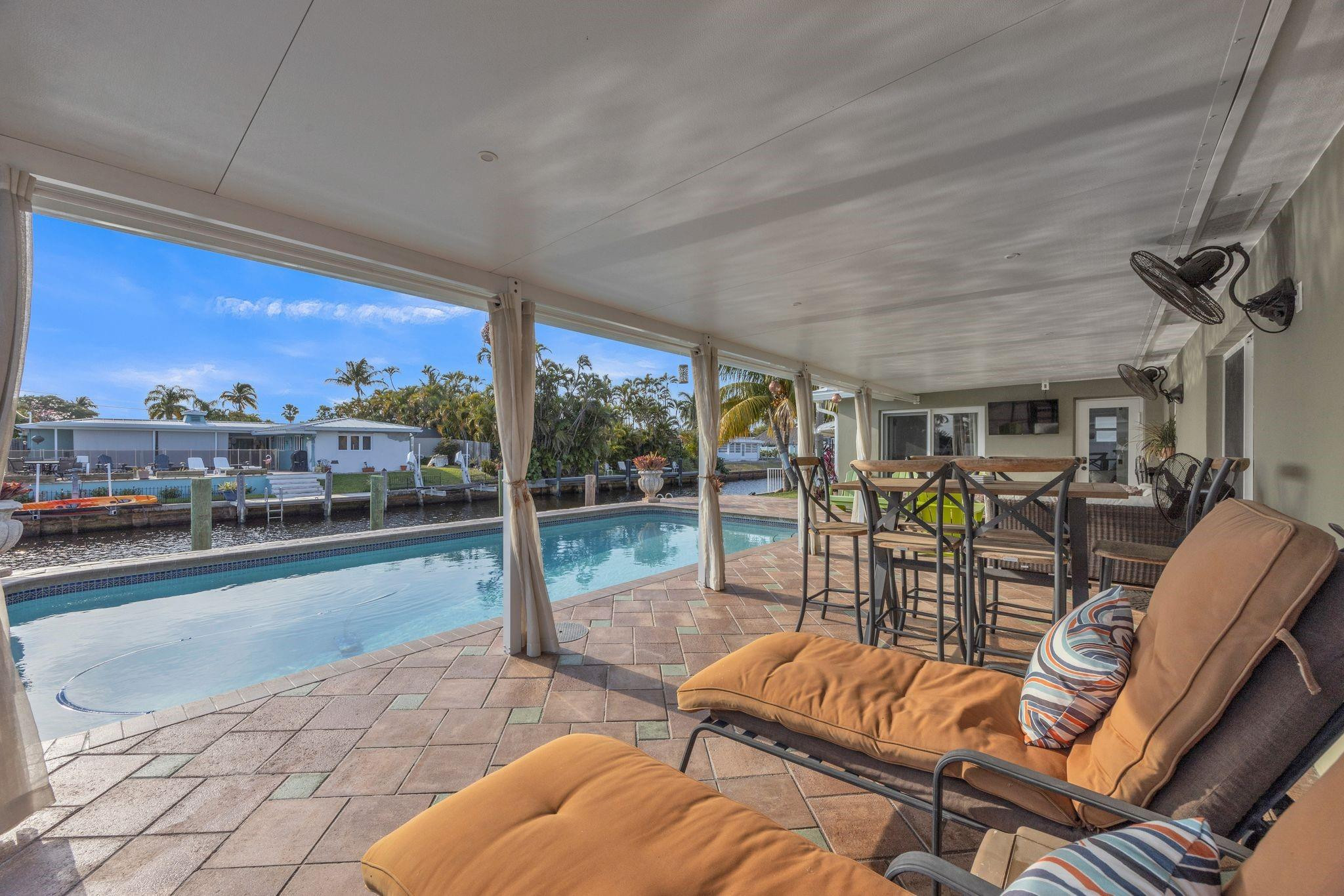 1611 Southwest 3rd Avenue Pompano Beach, FL 33060 - Photo 11 of 35 Outside back
