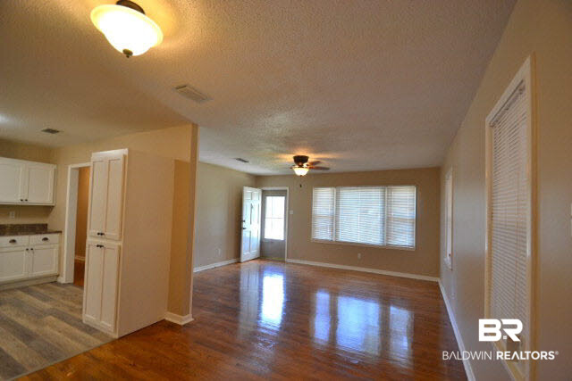 5417 Colonial Oaks Drive Mobile, AL 36618 - Photo 8 of 17