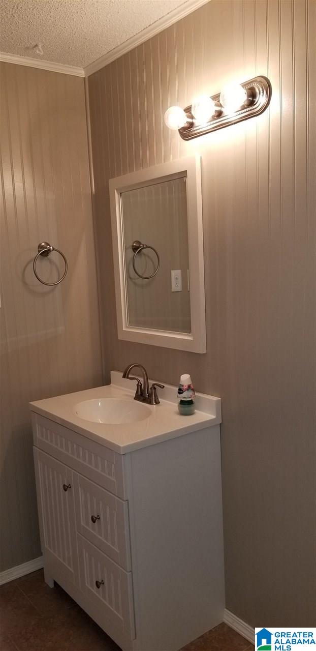 2328 2nd Street Northeast Birmingham, AL 35215 - Photo 11 of 17