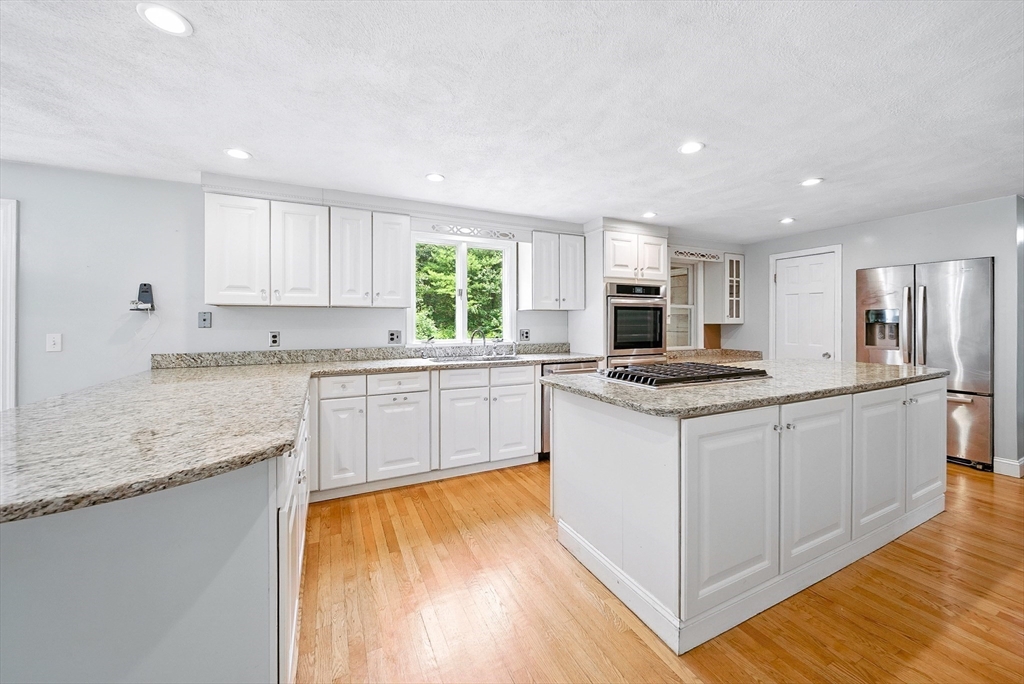 23 Hickory Ridge Road Rehoboth, MA 02769 - Photo 2 of 39 Gallery Image 2