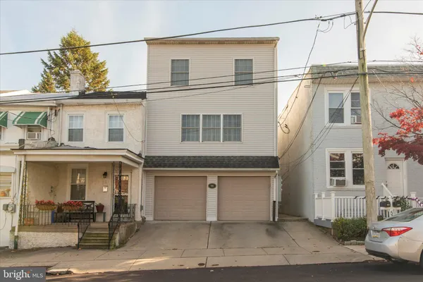 $3,400 | 535 Gerhard Street, Unit 1, Philadelphia, PA 19128