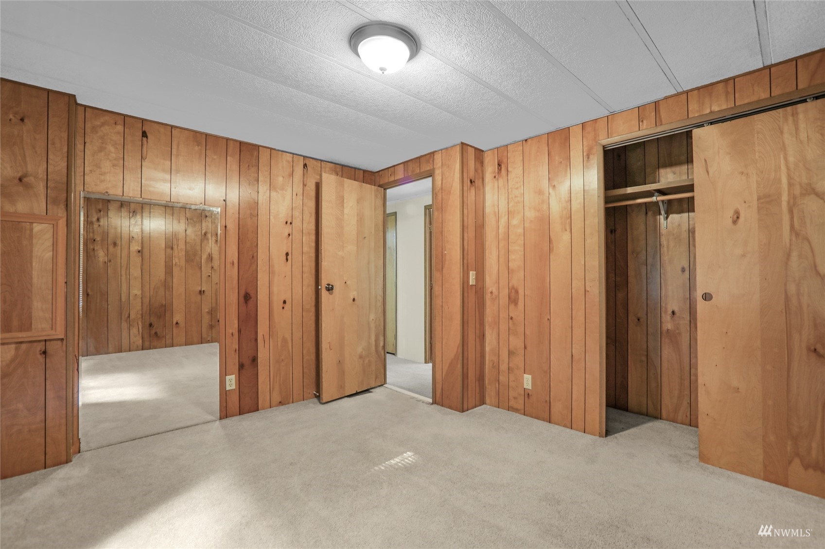 17411 Mountain View Road Northeast Duvall, WA 98019 - Photo 13 of 36 Gallery Image 13
