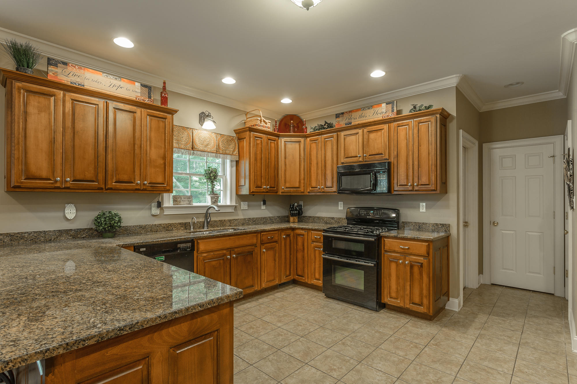 1782 Sterling Pointe Cleveland, TN 37312 - Photo 32 of 62 1782 Sterling Pointe-37