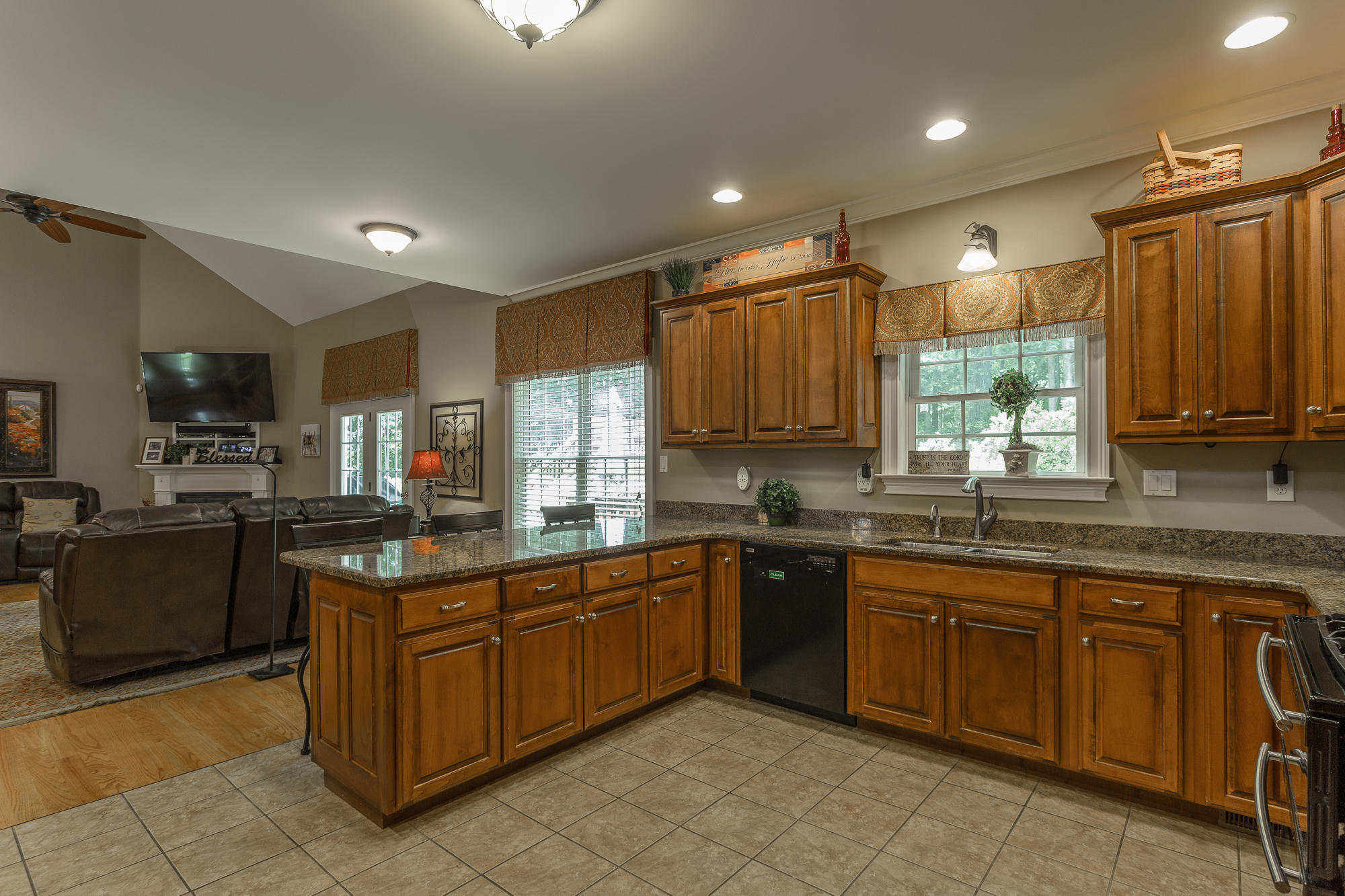 1782 Sterling Pointe Cleveland, TN 37312 - Photo 35 of 62 1782 Sterling Pointe-40