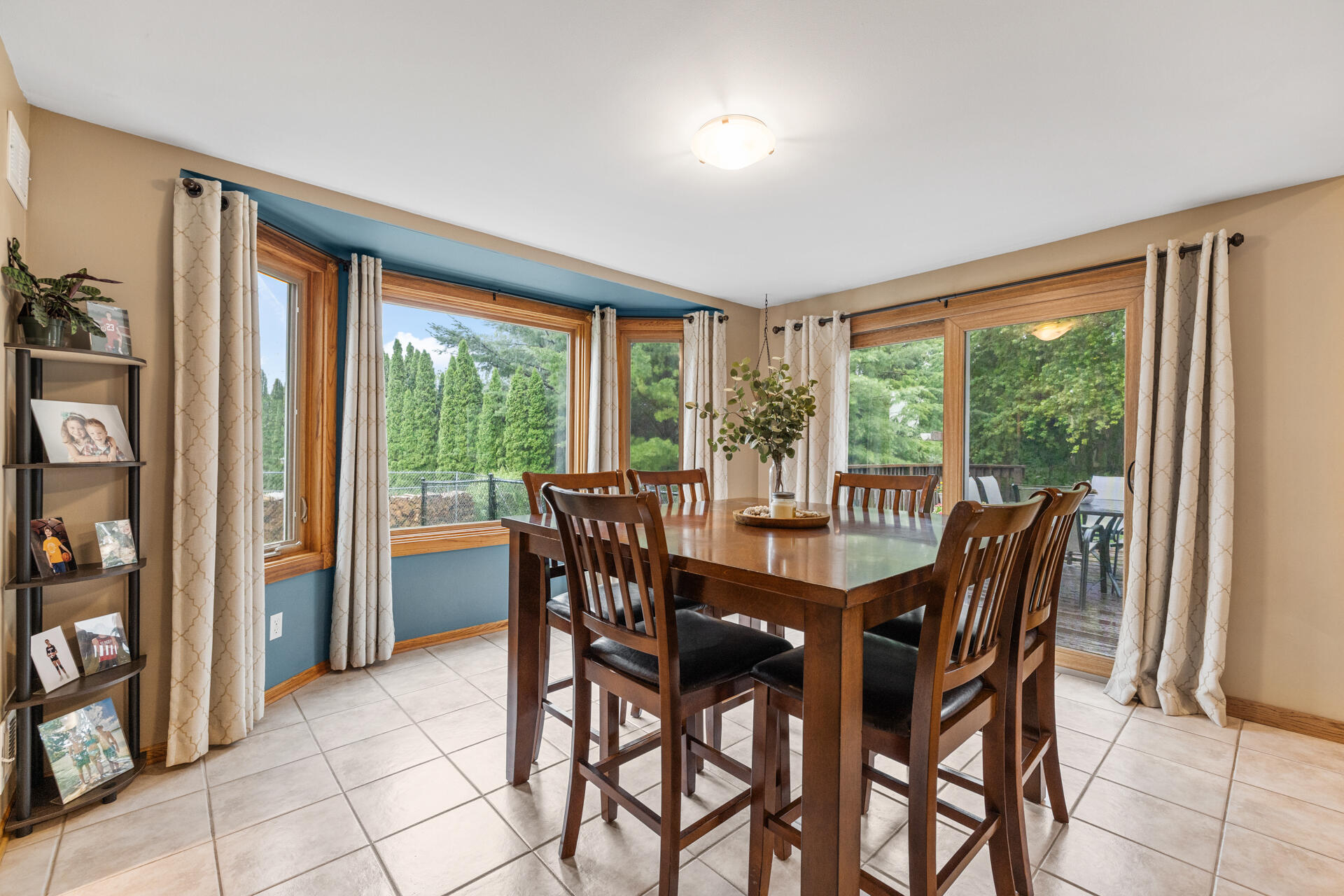 3960 Kings Way Slinger, WI 53086 - Photo 7 of 27 Dining Room