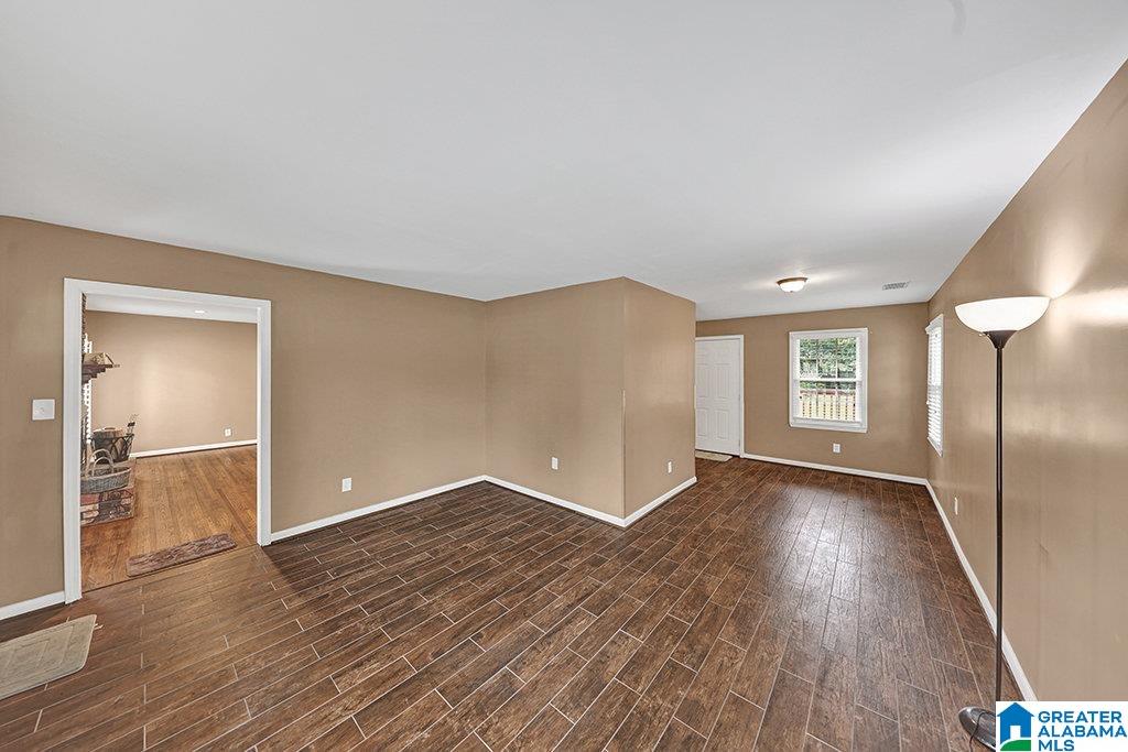 1561 17th Street Southwest Birmingham, AL 35211 - Photo 5 of 33