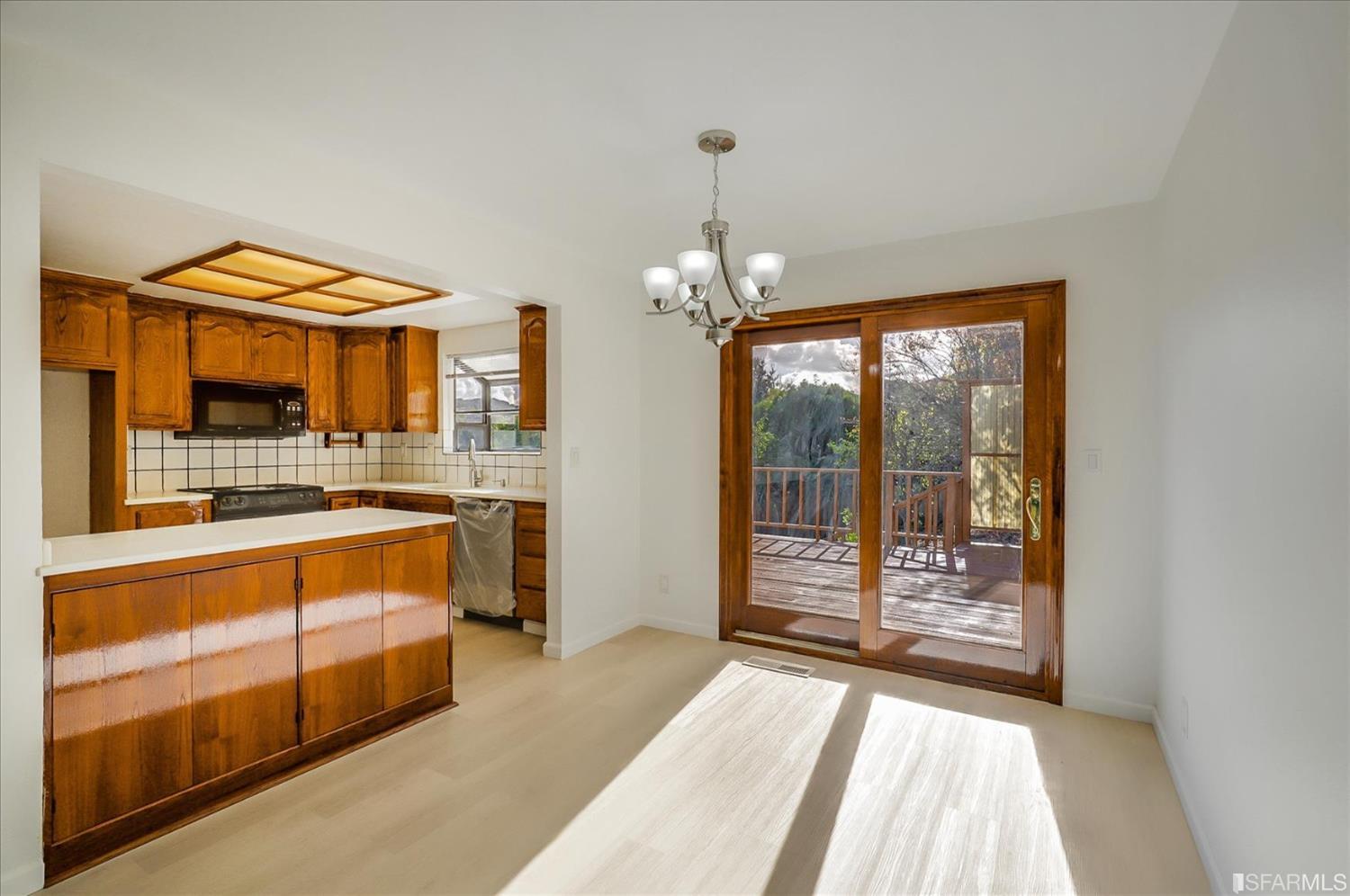 5405 Valley View Road El Sobrante, CA 94803 - Photo 11 of 49 Gallery Image 11