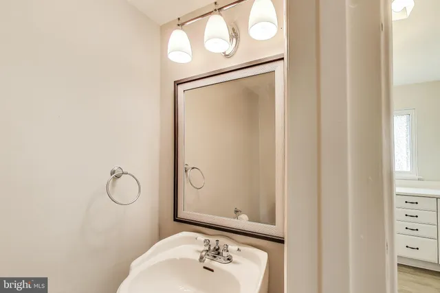 $2,800 | 18509 Owl Run Way, Germantown, MD 20874