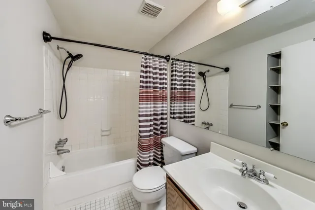 $2,800 | 18509 Owl Run Way, Germantown, MD 20874