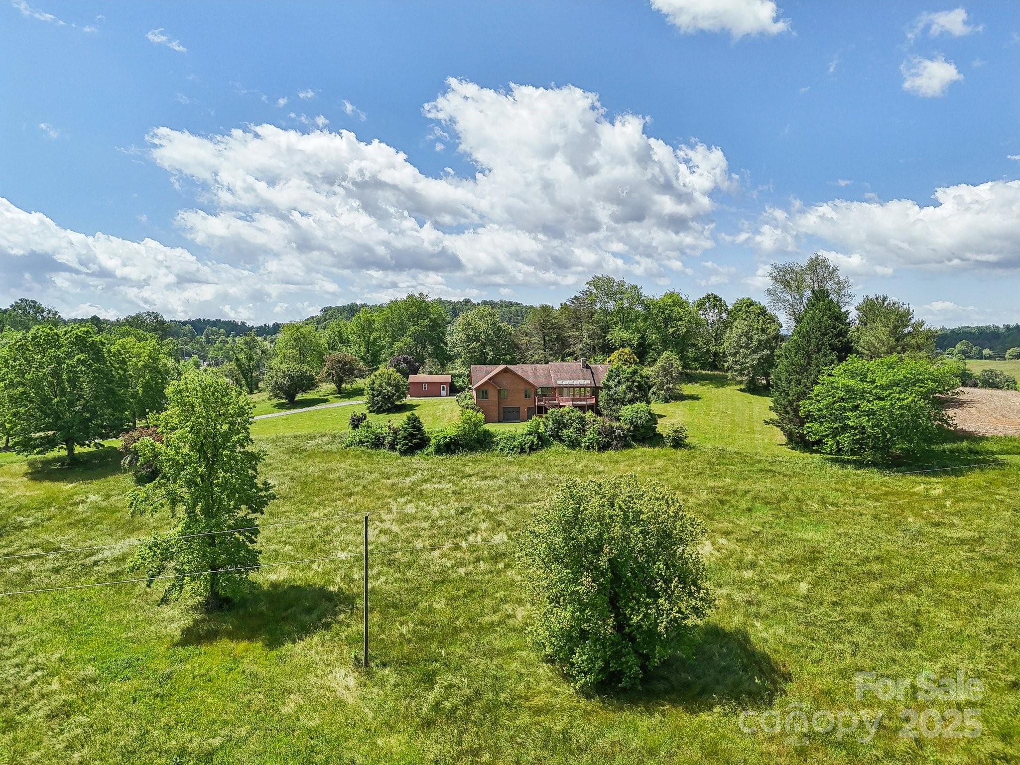 2281 Bearwallow Road Hendersonville, NC 28792 - Photo 39 of 46 a view of a garden