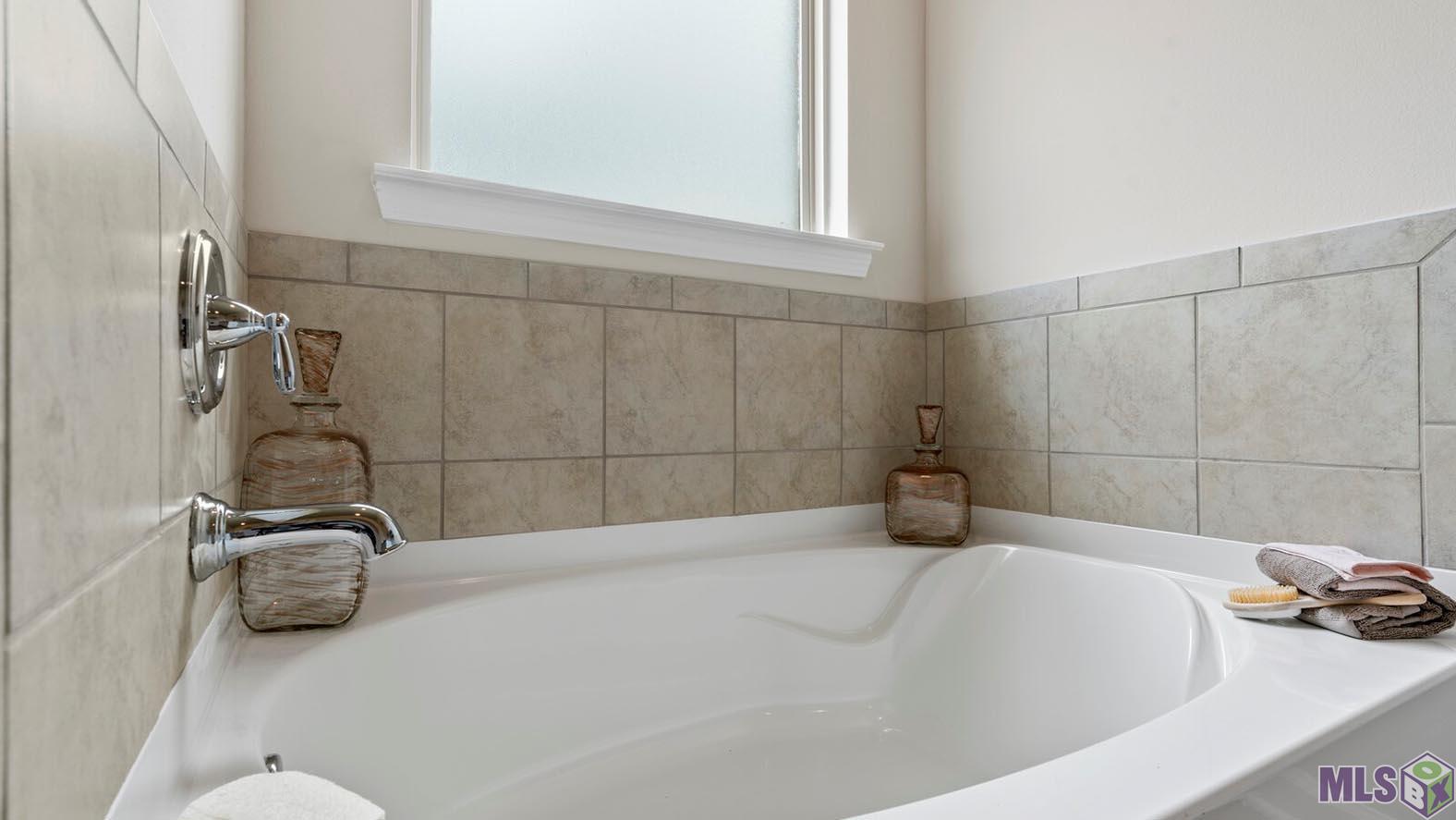 5345 Fulvetta Falls Road Slidell, LA 70461 - Photo 12 of 19