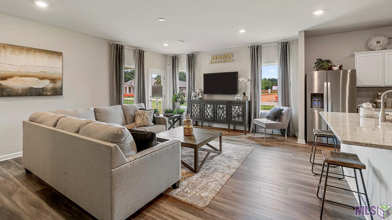 5345 Fulvetta Falls Road Slidell, LA 70461 - Photo 4 of 19