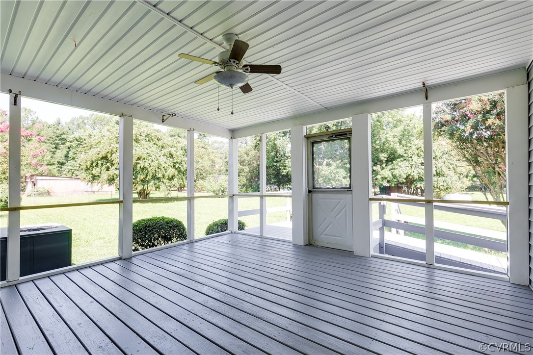 14911 Rowlett Road Chesterfield, VA 23838 - Photo 34 of 50 a view of a room with wooden floor and roof