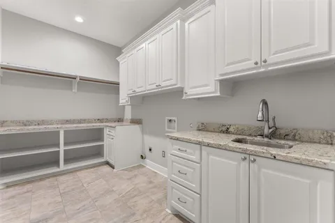 $570,000 | 6511 White Oleander Circle West, Lake Charles, LA 70605