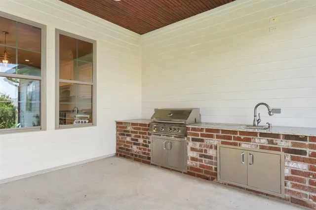 $550,000 | 6511 White Oleander Circle West, Lake Charles, LA 70605