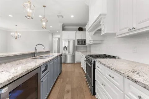 $570,000 | 6511 White Oleander Circle West, Lake Charles, LA 70605