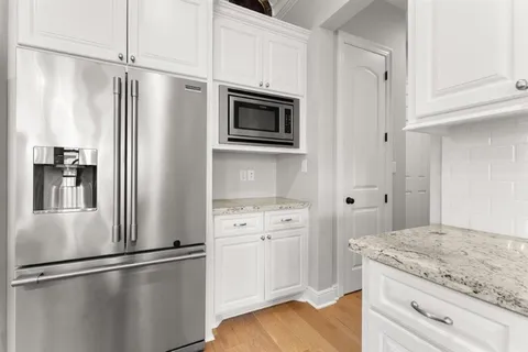 $570,000 | 6511 White Oleander Circle West, Lake Charles, LA 70605