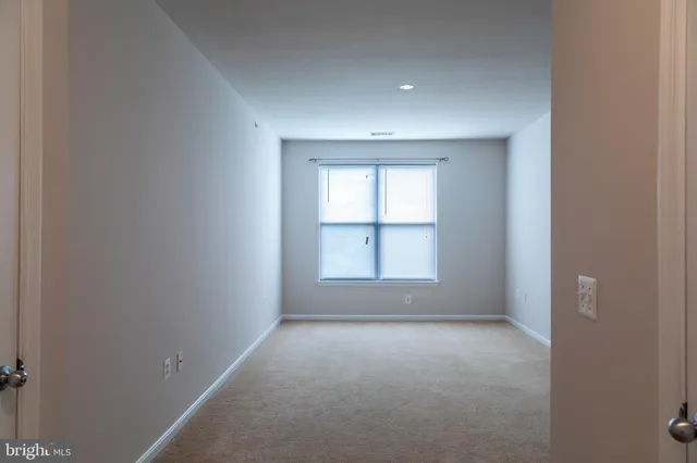 $450,000 | 9480 Virginia Center Boulevard, Unit 410, Vienna, VA 22181