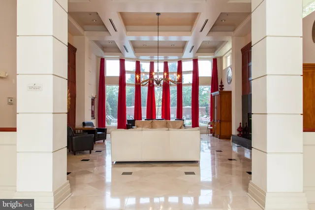 $450,000 | 9480 Virginia Center Boulevard, Unit 410, Vienna, VA 22181