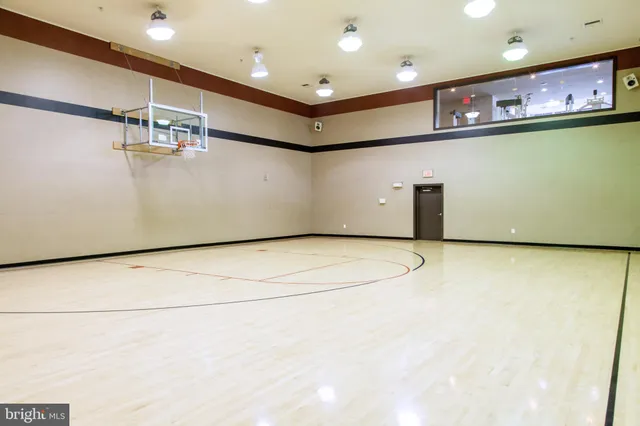 $450,000 | 9480 Virginia Center Boulevard, Unit 410, Vienna, VA 22181