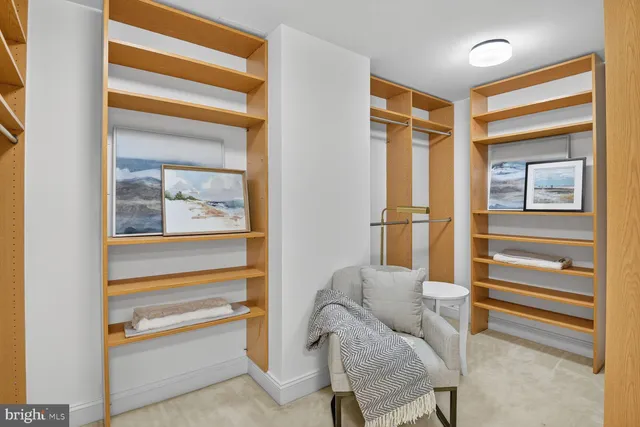 $6,000 | 5630 Wisconsin Avenue, Unit 406, Chevy Chase, MD 20815