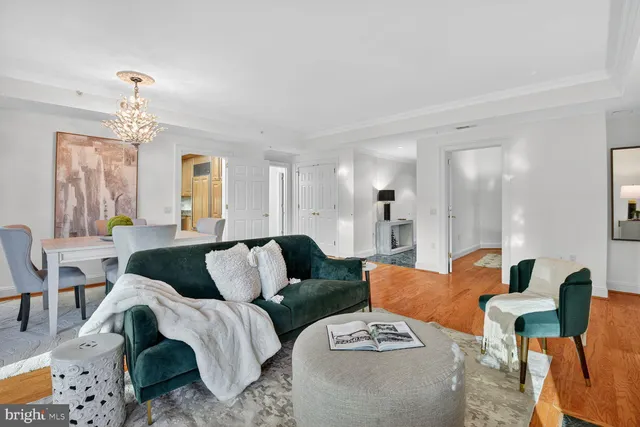 $6,000 | 5630 Wisconsin Avenue, Unit 406, Chevy Chase, MD 20815