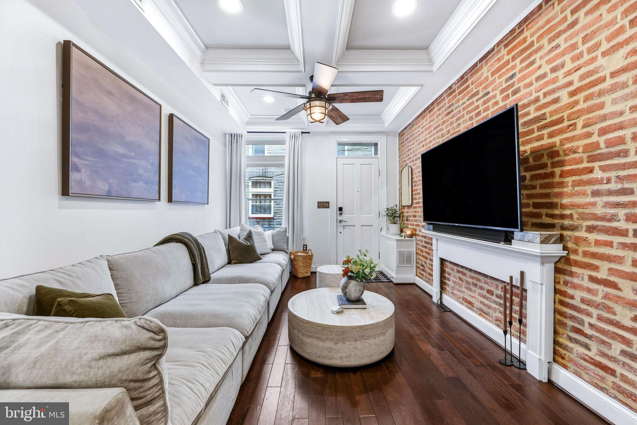 719 South Port Street Baltimore, MD 21224 - Photo 5 of 40
