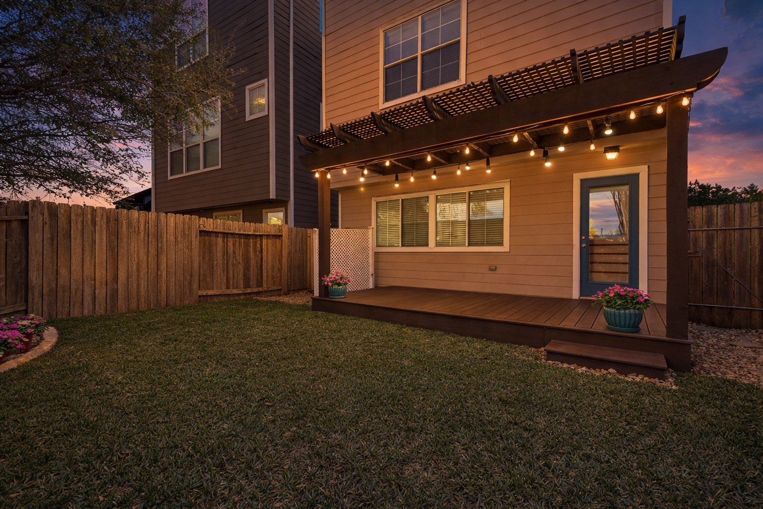 3208 Clearview Circle Houston, TX 77025 - Photo 30 of 30 a view of a house with a backyard