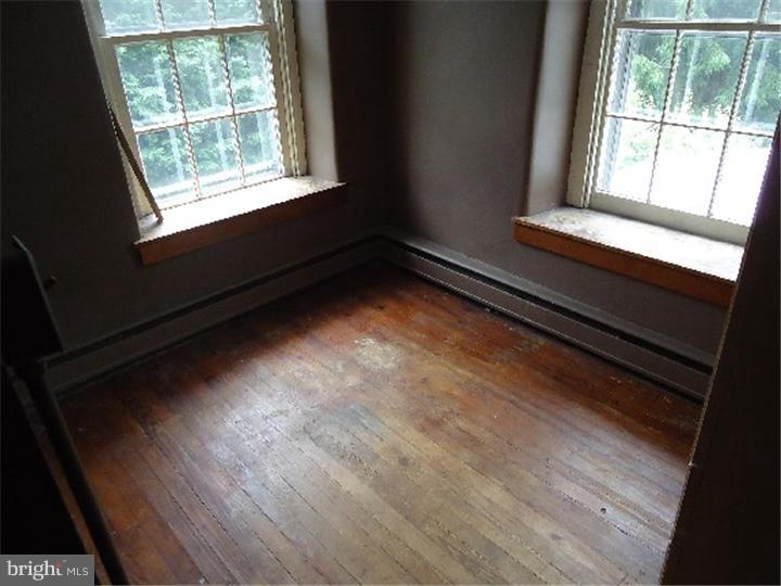 329 Sheeder Road Phoenixville, PA 19460 - Photo 8 of 10 Gallery Image 8