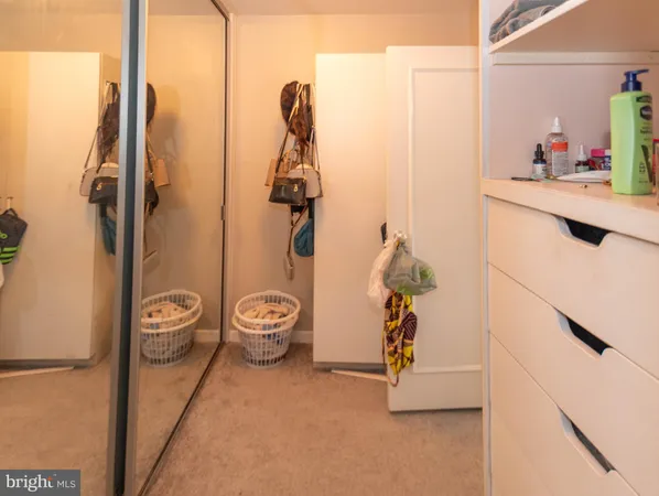 a close view of sink