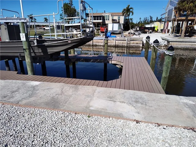 $199,000 | 5150 Sandpiper Drive, St. James City, FL 33956