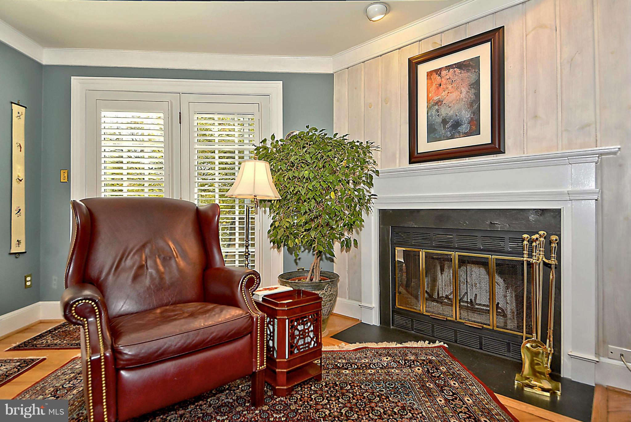 8002 Quarry Ridge Way Bethesda, MD 20817 - Photo 11 of 30 Family Room