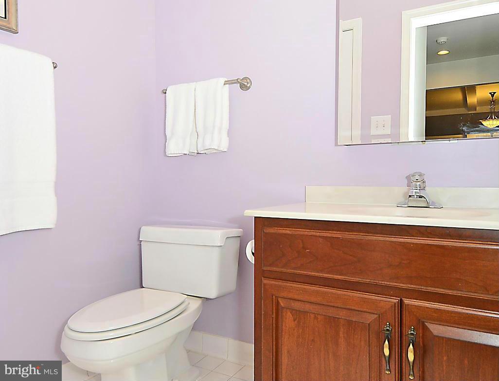 8002 Quarry Ridge Way Bethesda, MD 20817 - Photo 26 of 30 Full Bath #3