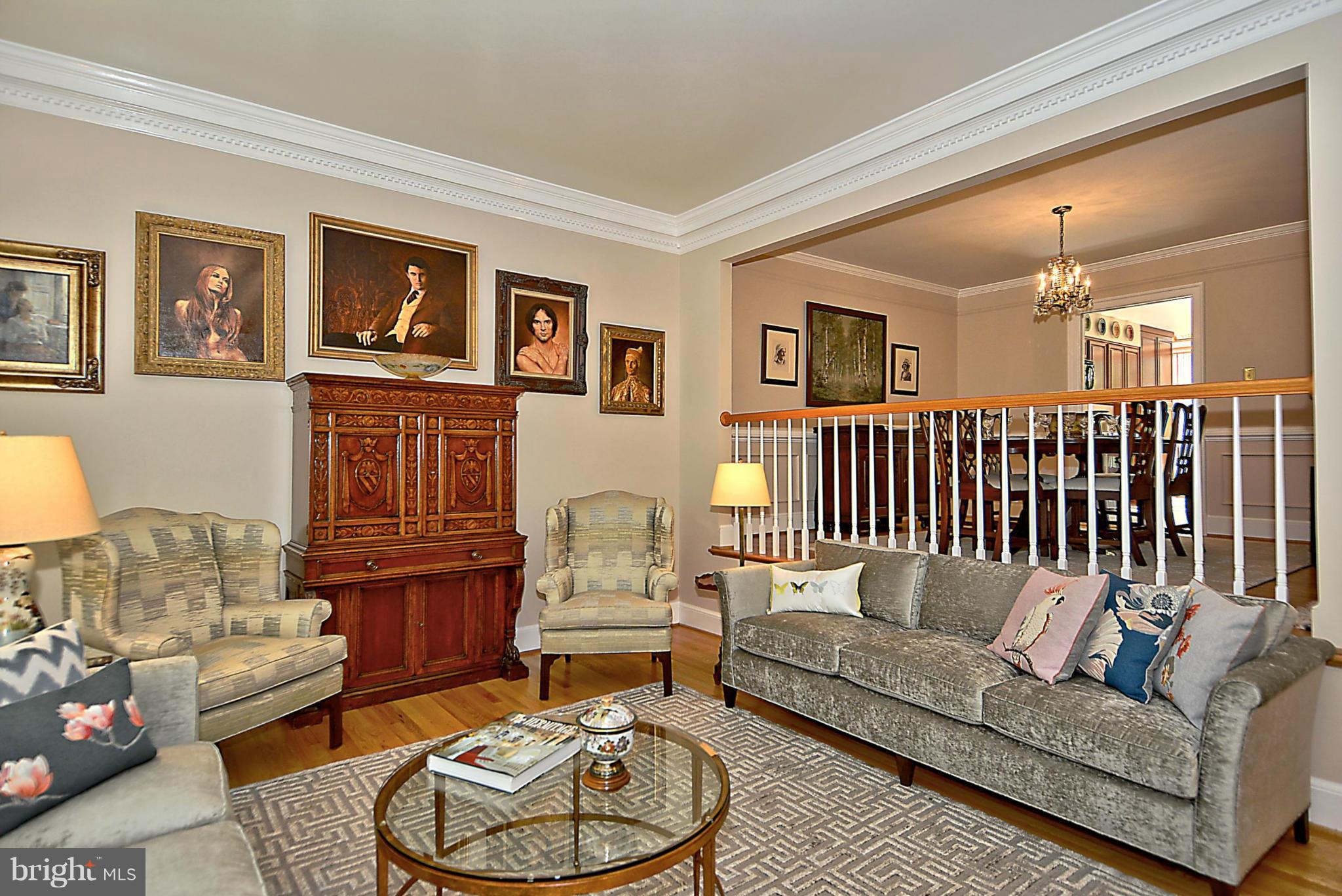 8002 Quarry Ridge Way Bethesda, MD 20817 - Photo 4 of 30 Living Room