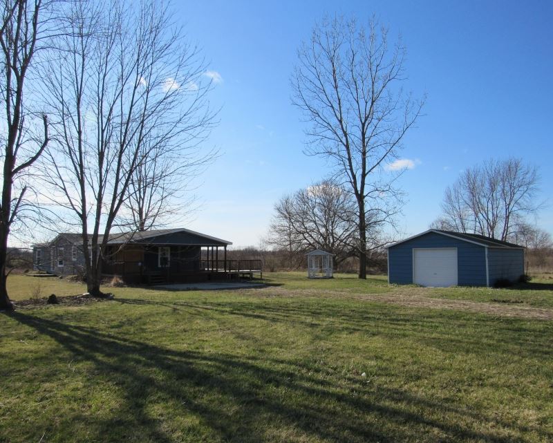840 South 500 East Rochester, IN 46975 - Photo 2 of 24