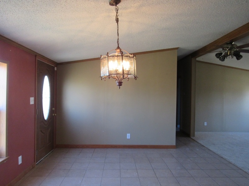 840 South 500 East Rochester, IN 46975 - Photo 9 of 24