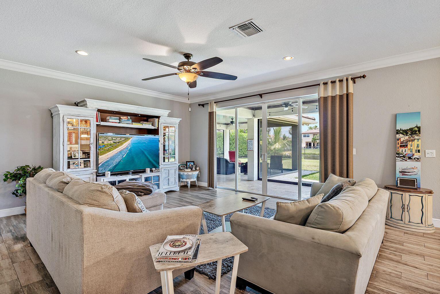 133 Casa Circle Jupiter, FL 33458 - Photo 14 of 39 20230512231834769560000000-o