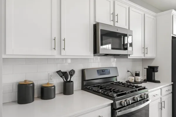 $2,995 | 9363 4th Street North, Lake Elmo, MN 55042