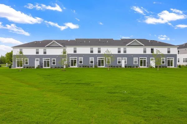 $2,995 | 9363 4th Street North, Lake Elmo, MN 55042