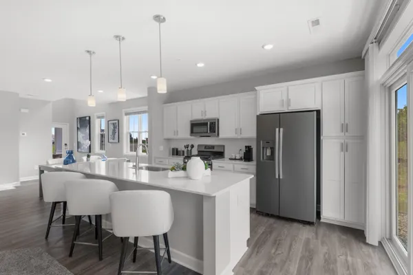 $2,995 | 9363 4th Street North, Lake Elmo, MN 55042