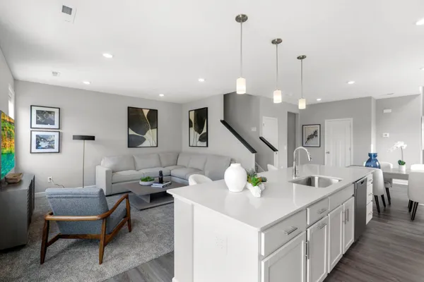 $2,995 | 9363 4th Street North, Lake Elmo, MN 55042