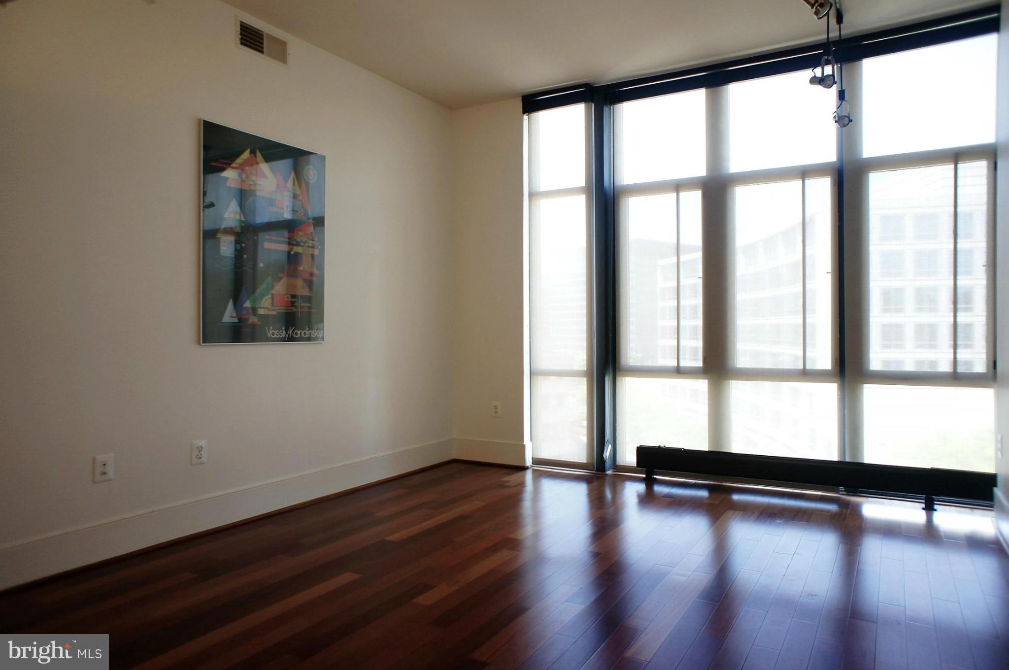 4301 Military Road Northwest, Unit 609 Washington, DC 20015 - Photo 11 of 27 Living Room