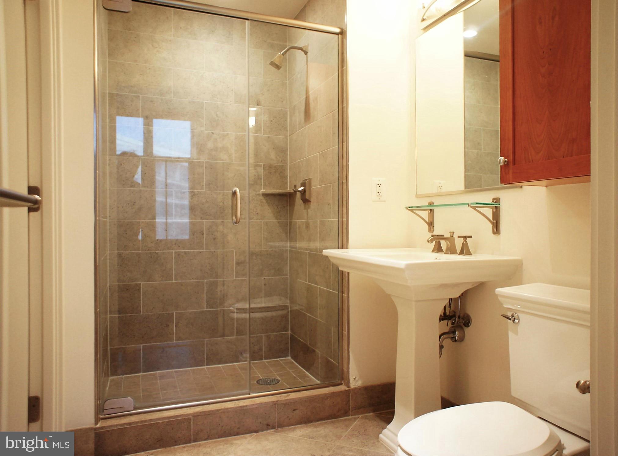 4301 Military Road Northwest, Unit 609 Washington, DC 20015 - Photo 19 of 27 Bath (Master)