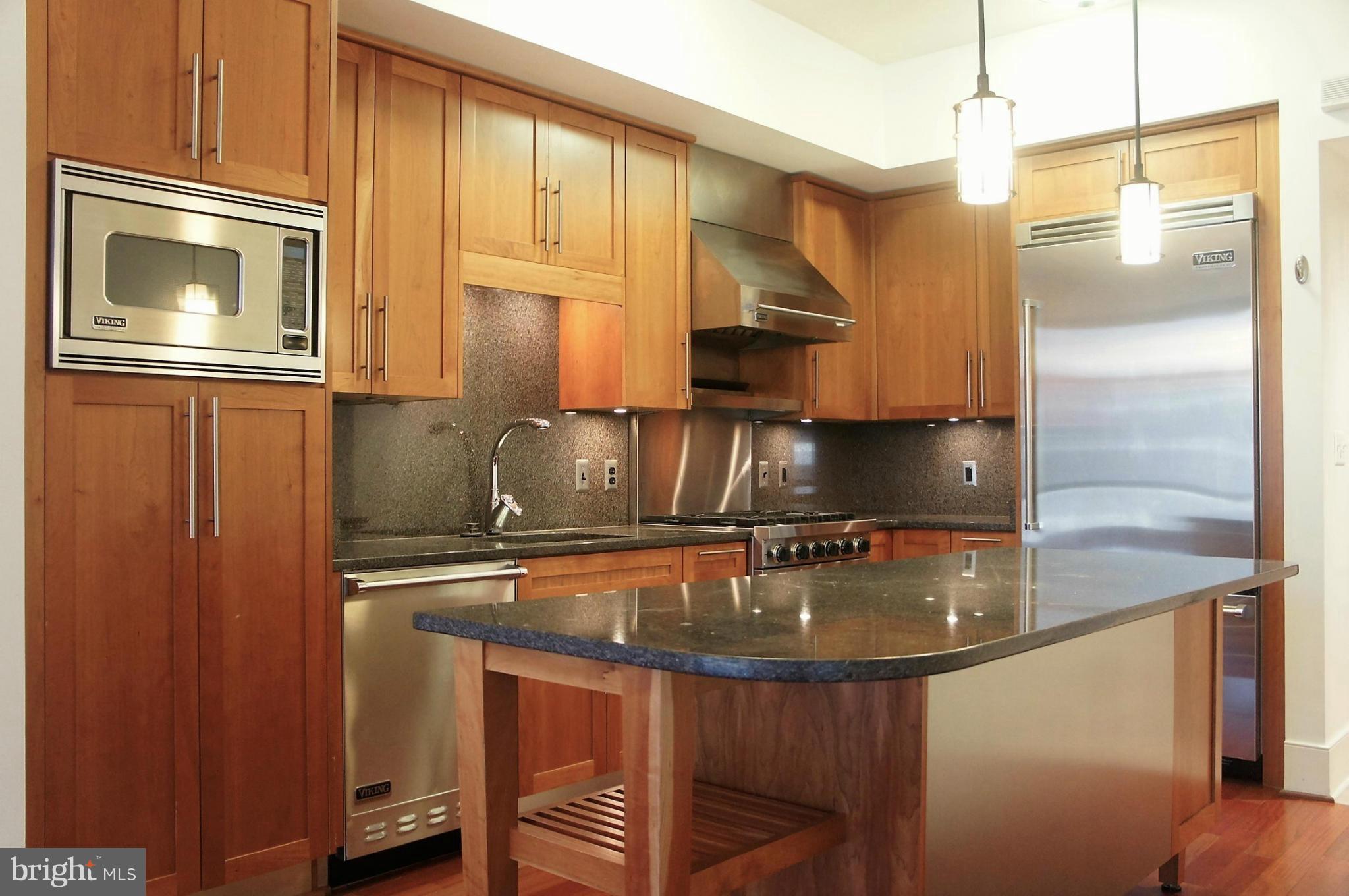 4301 Military Road Northwest, Unit 609 Washington, DC 20015 - Photo 3 of 27 Kitchen