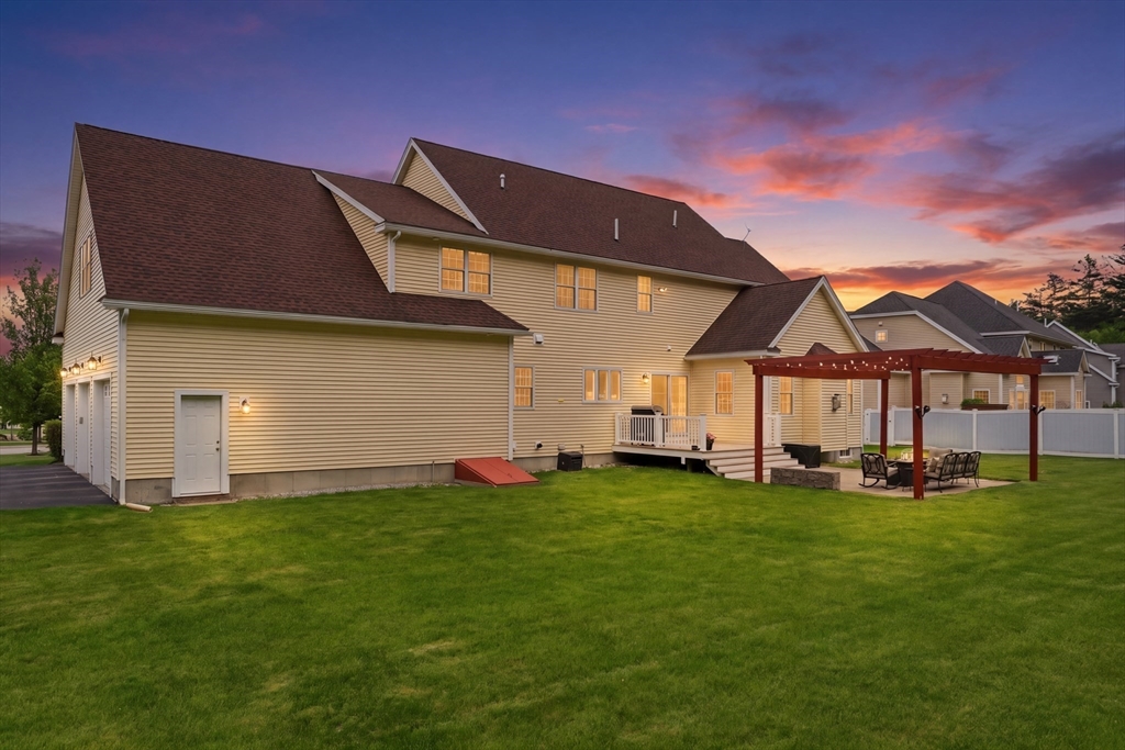 9 Boxwood Road Westford, MA 01886 - Photo 34 of 40