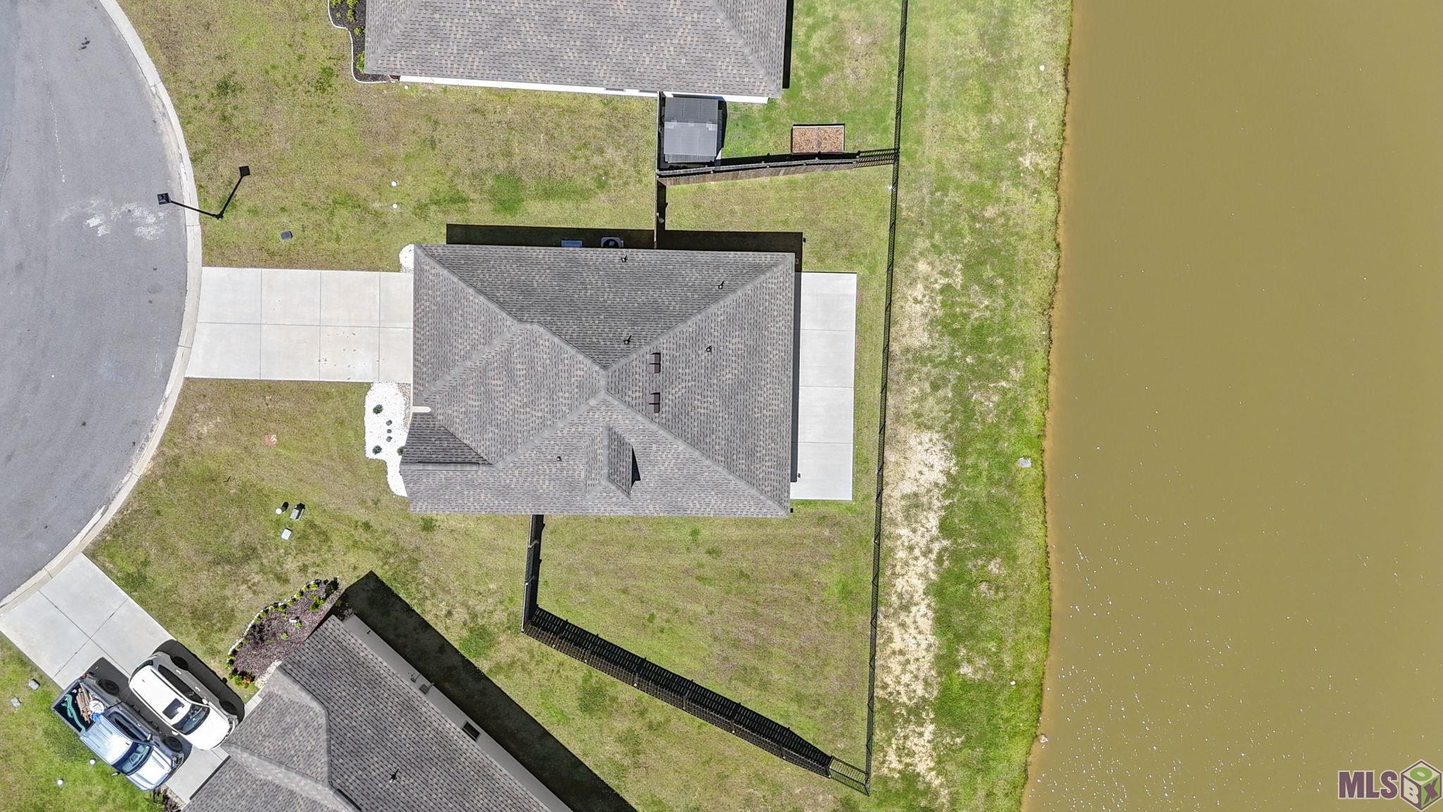 28226 Middlebrook Way Denham Springs, LA 70726 - Photo 2 of 36